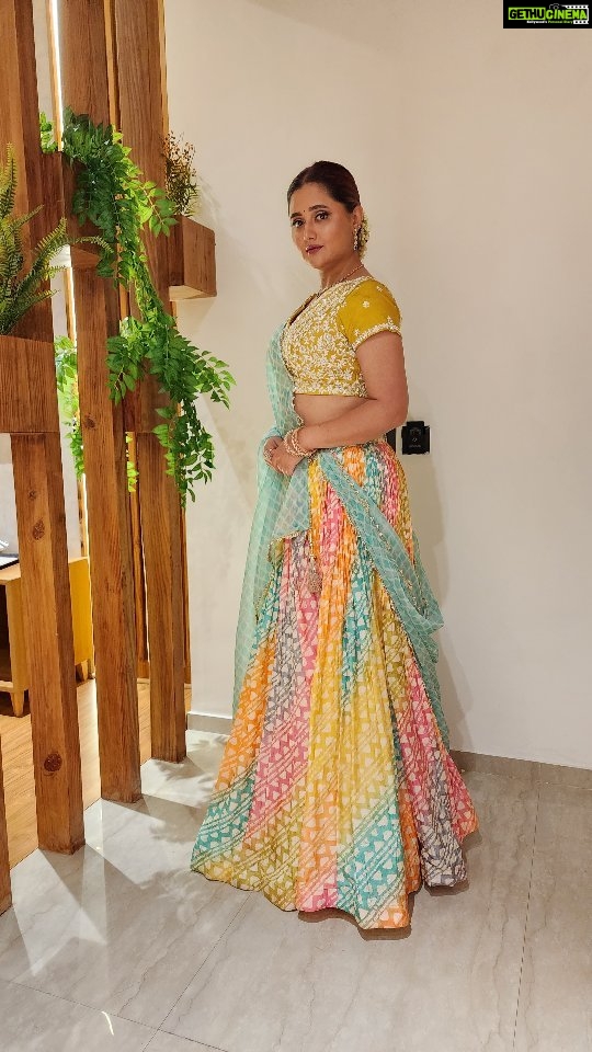 Rashami Desai Instagram - Indian me and my libaz 🌈 . . @bennusehgallofficial . . #rashamidesai #rashmians #diva #fun #reel #reelsinstagram #immagical✨🧞♀️🦄