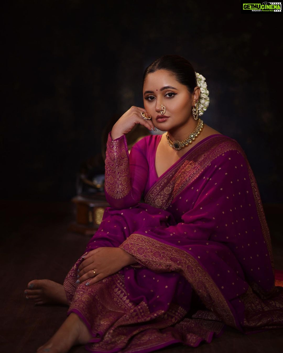 Rashami Desai Instagram - Traditional and more importantly feeling complete . . #rashamidesai #rashamians #diva #immagical✨🧞♀️🦄 #whatelseispossible #rythmicrashami💃 #love
