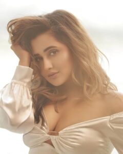 Rashami Desai Instagram - Just like sparkling wine 🍷 
.
.
Shot by : @amitkhannaphotography 
Styled by : @manalijagtap 
Assisted by : shreya and pankaj
.
.
#rashamidesai #rashamians #fashion  #photography #shootlife #workmode #selfmade #manalijagtap #diva #whatelseispossible #immagical✨🧞‍♀️🦄