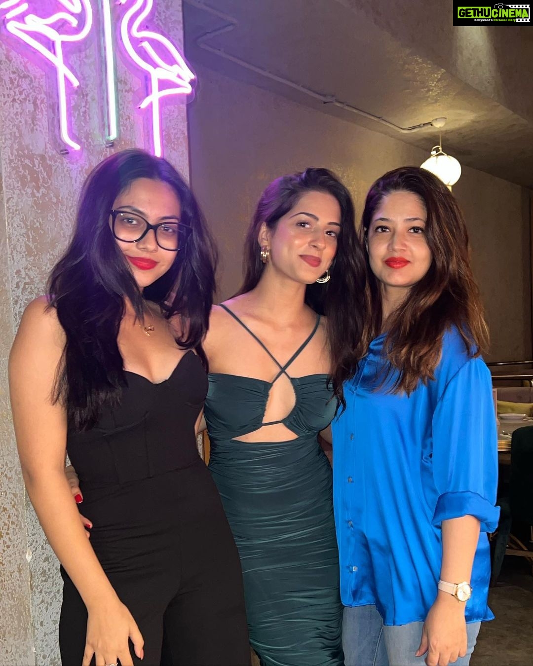 Reem Shaikh Instagram - Mine … 🤍❤️ #2022 ‘s last post.
