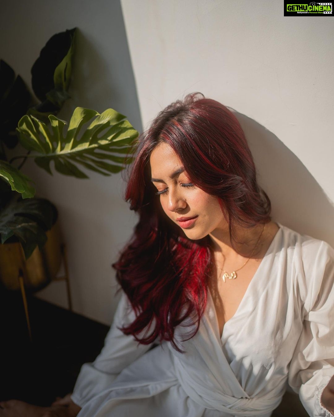 Reem Shaikh Instagram - She may have A wild soul, But she's a lover of simple things And quiet places.