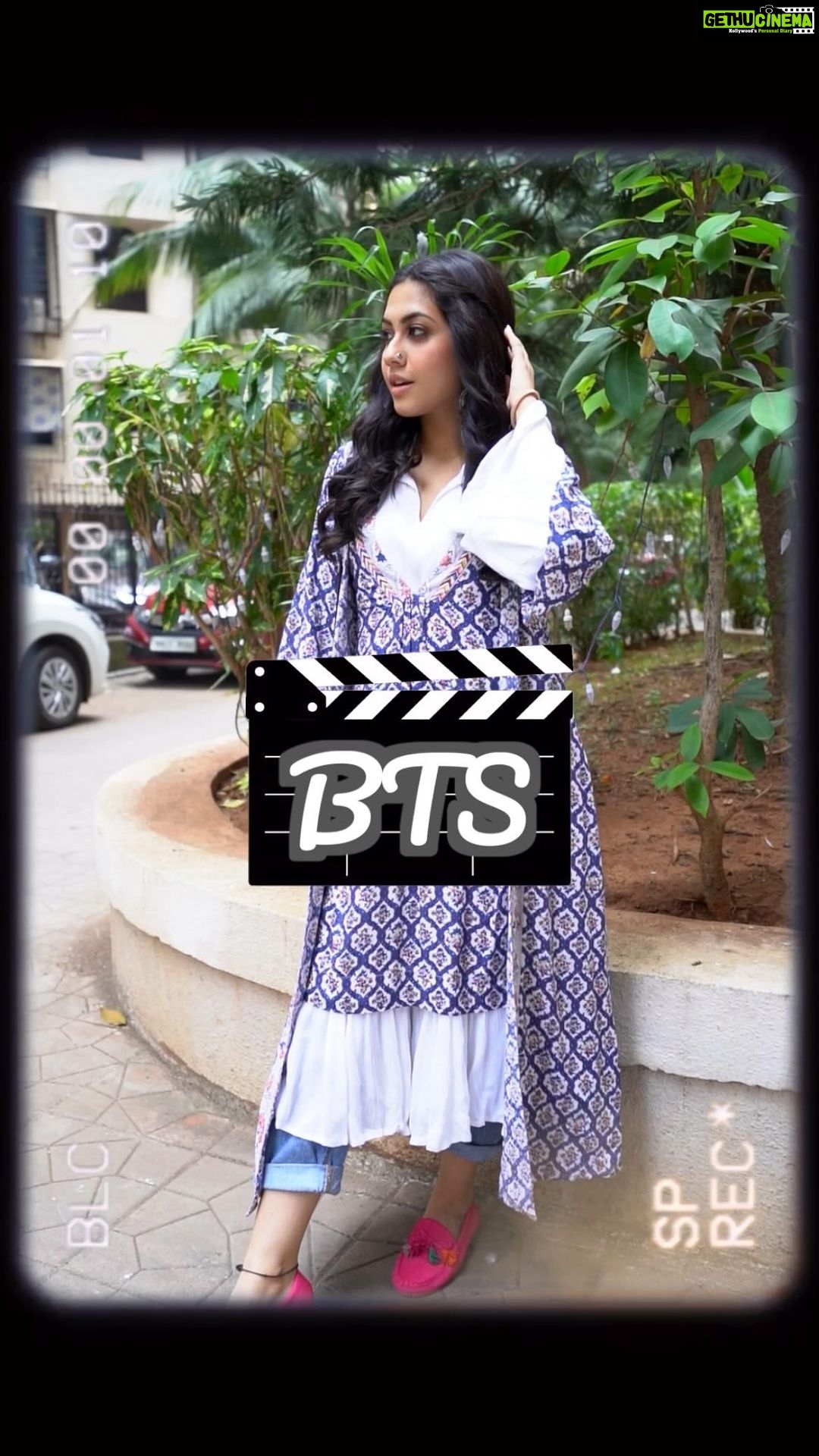 Reem Shaikh Instagram - Some bts from a day full of hustle. @anusoru @nidhikurda and I did a shoot/LT a few days back and we killed it! Starting 7 in the morning , changing so many outfits counting every minute, changing behind cars and then running super fast to catch a flight, but on top of it all, having a lot of fun. life is beautiful. 🤍 #allahkashukar