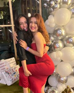 Reem Shaikh Instagram - Because we always find our way back to each other no matter what… ♾ I love you bub ❤️ happpppiest birthday @avneetkaur_13