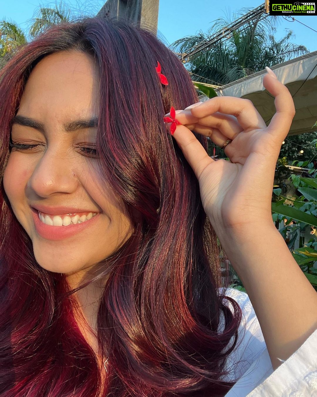 Reem Shaikh Instagram - Soul full of sunshine and starburst…✨