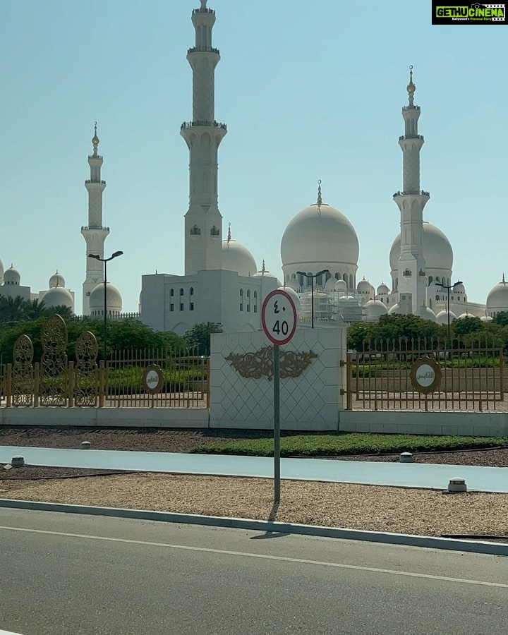 Reem Shaikh Instagram - #throwback Sheikh Zayed Grand Mosque, Abu Dhabi