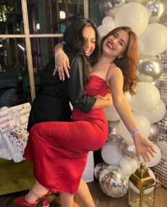 Reem Shaikh Instagram - Because we always find our way back to each other no matter what… ♾ I love you bub ❤️ happpppiest birthday @avneetkaur_13