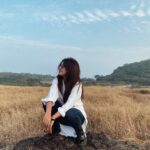 Reem Shaikh Instagram – you’re just searching for what you give
and that’s the hardest part
finding a heart that matches your own Lost Somewhere