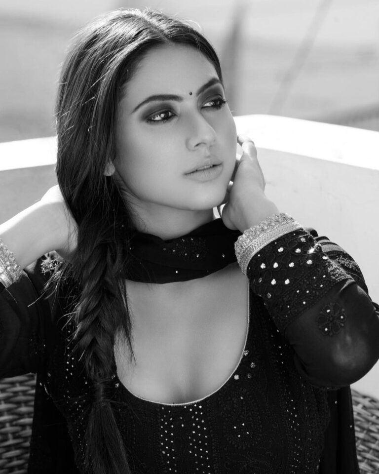Actress Reem Shaikh HD Photos and Wallpapers April 2022 - Gethu Cinema