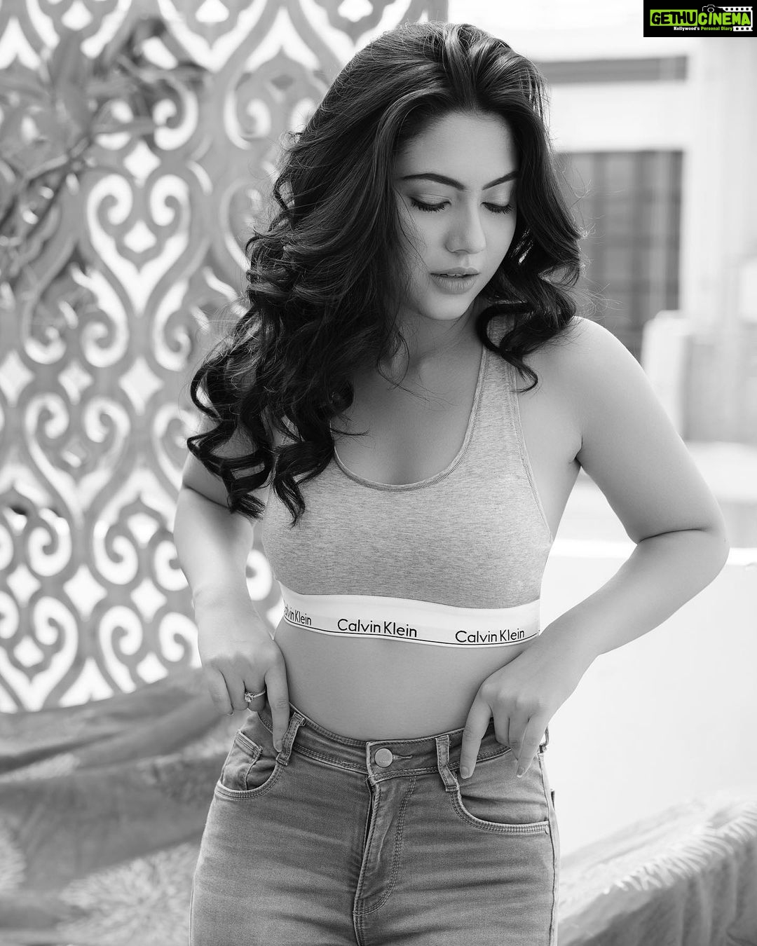 Reem Shaikh Instagram - Secrets of effortless style. … Shot by - @praveenbhat