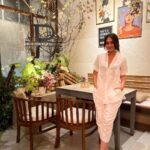 Reem Shaikh Instagram – Brewing love …
Wearing – @_anuki.n 
Styled by – @anusoru @nidhikurda The Backyard Brew