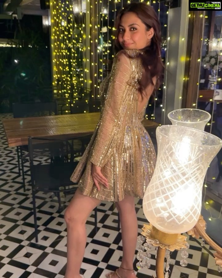 Reem Shaikh Instagram - Outfit - @nikhitatandon Styled by - @nehaadhvikmahajan