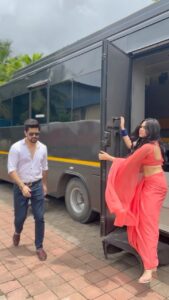 Reem Shaikh Instagram - What happens in vanity stays in the vanity and then comes our paparazzi friends “out of NOWHERE”..OMG Kaun batata hai aapko…🙄😂🫶🫶😅🦾🤍 On/off camera feud with @reem_sameer8 #part2 #paparazzi #papculture #series #zainimam #reem #reelsinstagram #fun #nopunintended #comedyvines #comedyreels #viral #videos