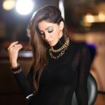 Reyhna Malhotra Instagram - Magic💫💫💫💫💫🌈 Captured just right 📷 @prashantsamtani ❤️ 💄 @makeupandhairby_arshin