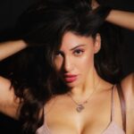Reyhna Malhotra Instagram - Magic💫💫💫💫💫🌈 Because love is in the hair @cagetheage won’t agree more 🤩😍