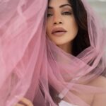 Reyhna Malhotra Instagram – Magic💫💫💫💫💫🌈
@photographybyafn 
@aparnasinghlabel