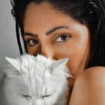 Reyhna Malhotra Instagram – Magic💫💫💫💫💫🌈
Hair slick back, eyes attract! That’s how he like that! But where the hell that cat lookin at?🧐