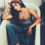 Reyhna Malhotra Instagram - Magic💫💫💫💫💫🌈 Time for my teletubbies ❤️ Time for tub tub tubby Bye bye 👋