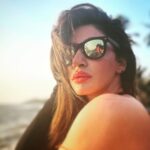 Reyhna Malhotra Instagram - Magic💫💫💫💫💫🌈 Stop comparing urself to others , it’s a thief of ur joy