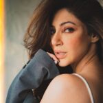 Reyhna Malhotra Instagram - Magic💫💫💫💫💫🌈 Mind’s 👁 eye Eyes are useless when the mind is blind @cashmakeupartistry @darshan.bhanushali_