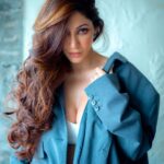 Reyhna Malhotra Instagram - Magic💫💫💫💫💫🌈 No one should be comfortable disrespecting you - Thomas Shelby 💄 @cashmakeupartistry 📷 @darshan.bhanushali_