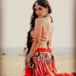 Reyhna Malhotra Instagram – Magic💫💫💫💫💫🌈 Ki Abhi toh meri subah hui thi
Aur Tum sapna bangaye 
Ki Abhi toh meri subah hui thi 
Aur Tum dhal gaye
Ki Abhi toh meri subah hui thi 
Aur Tum yaad ban gaye 
Ki Abhi toh meri subah hui thi 
Aur hum samjh gaye 
Ki Abhi toh meri subah hui hain 🌈