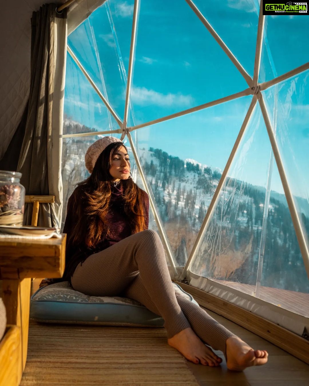 Reyhna Malhotra Instagram - The winter views from @glampeco in Manali giving the Swiss alps a tough competition. What do you guys think ? Let me know in the comments below . . . . 📷 - @abhizhit . . #mountains #glamping #winters #snow #himachal #manali Manali, Himachal Pradesh