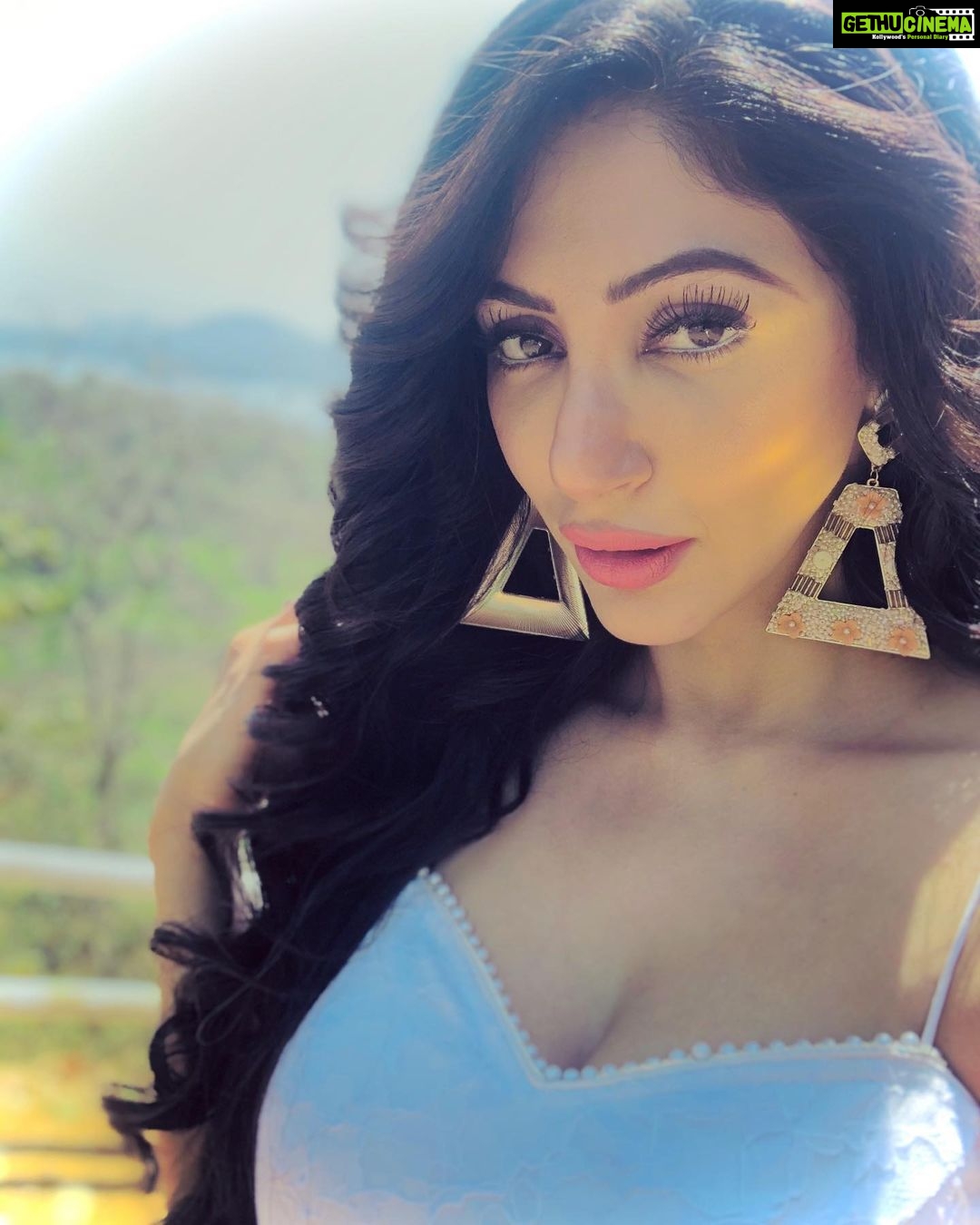 Reyhna Malhotra Instagram - Magicπ«π«π«π«π«π πΈ