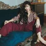 Reyhna Malhotra Instagram - Magic💫💫💫💫💫🌈 Because I wanna rule and chill 👻