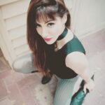 Reyhna Malhotra Instagram - Magic💫💫💫💫💫🌈 Black Nd boots
