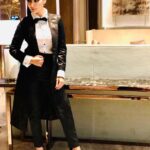Reyhna Malhotra Instagram - Magic 💫💫💫💫💫🌈 Relaxed ,happy and comfortable = tuxedos Creator of look 👀 ME Stylist @saachivj Thnku saachi to make this outfit in a day and half ❤️ #ITA 2019 Thnku @anuranjan1010 For making everyone feel at home ❤️