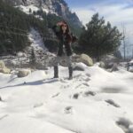 Reyhna Malhotra Instagram - Magic💫💫💫💫💫🌈 @worthmiles_hospitality #adventure #snow #manali #zara #reynawearszara