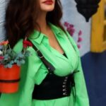 Reyhna Malhotra Instagram - Magic 💫💫💫💫💫🌈 Mein toh hu hi Soni sonu ki 😍 #iykyk . . . . . . . . . . . . #reyhnapandit #reels #reelsinstagram #reelitfeelit #reelsindia #bollywood #kumkumbhagya