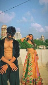 Reyhna Malhotra Instagram - Late to this trend! But we love this song!❤️ @theonlyzeeshankhan