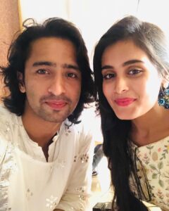 Rhea Sharma Instagram - #Mishbir Behind the scenes #yrhpk @shaheernsheikh