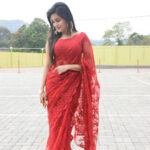 Rhea Sharma Instagram - Cuz I’m wearing a red saree 😏😁 ❤️ #RheaSharma #KanakRathi #beingindian #tusoorajmainsaanjhpiyaji @starplus