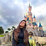 Rhea Sharma Instagram – Shine the light 🌟 
#paris #disneylandparis Disneyland Paris