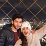 Rhea Sharma Instagram - Sibling goals ❤️ @snehapsharma @gauravsharma31__ Eiffel Tower