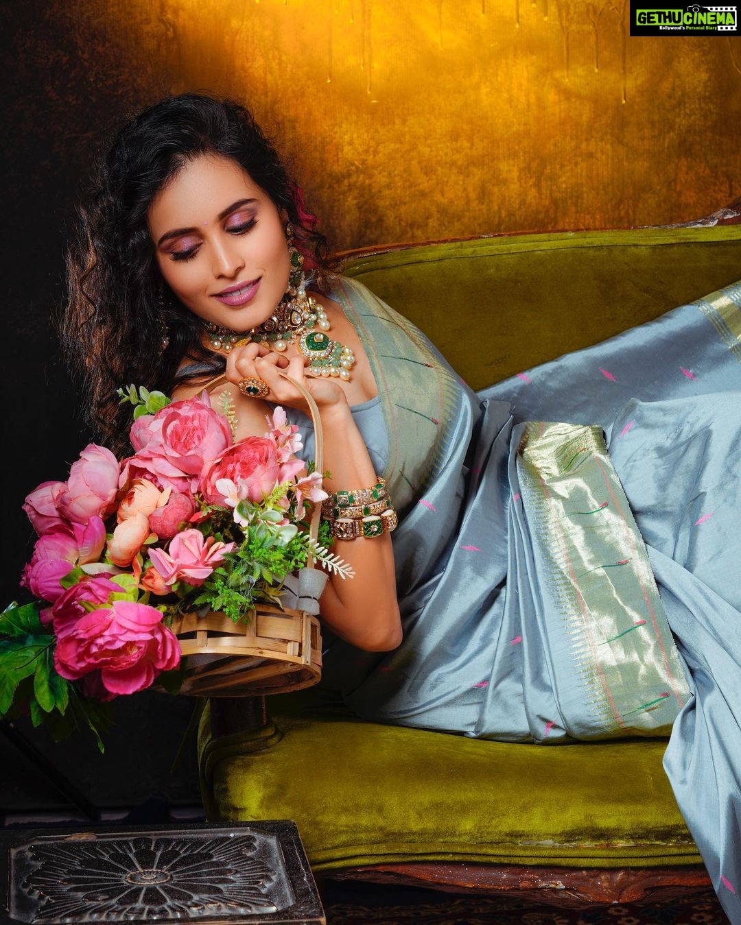 Rhea Sharma Instagram - NAVRATRI:- DAY 6 featuring @rhea_shrm as the Modern Indian Goddess where she represents the color GREY 🤍 . Shoot Concept & Designed By:- @nehaadhvikmahajan @bridalsbynam . 💄MUA , Hair & Styling :- @nehaadhvikmahajan . 🥻Saree :- @kankatala_ . 💍Jewelery :- @pooja_diamond . 🎥:- @abhay_r_kirti . Makeup :- @maybelline . Managed By :- @allboutcommunication . #rheasharma #makeup #ootd #nehaadhvikmahajan #makeupbyme💄 #nammakeovers #bride #to #be #bridal #look #bridalmakeupartist #destinationweddingmakeupartist #weddingmakeup #hair #hairstyling #nammakeovers #bollywood #television #makeupartist #mumbai #traveller #all #over #the #globe