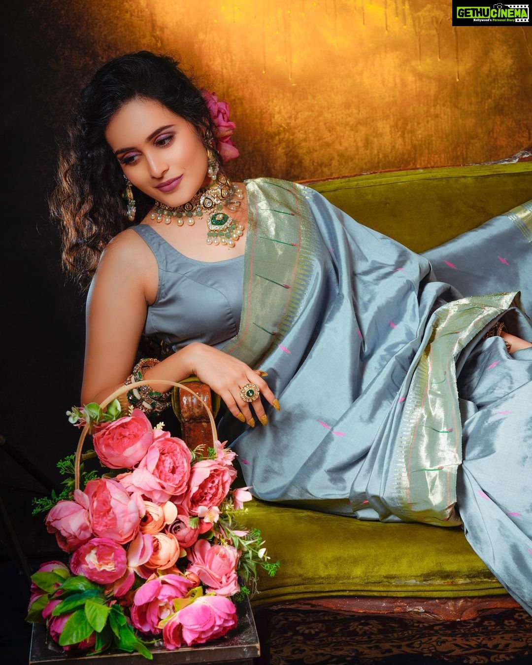 Rhea Sharma Instagram - NAVRATRI:- DAY 6 featuring @rhea_shrm as the Modern Indian Goddess where she represents the color GREY 🤍 . Shoot Concept & Designed By:- @nehaadhvikmahajan @bridalsbynam . 💄MUA , Hair & Styling :- @nehaadhvikmahajan . 🥻Saree :- @kankatala_ . 💍Jewelery :- @pooja_diamond . 🎥:- @abhay_r_kirti . Makeup :- @maybelline . Managed By :- @allboutcommunication . #rheasharma #makeup #ootd #nehaadhvikmahajan #makeupbyme💄 #nammakeovers #bride #to #be #bridal #look #bridalmakeupartist #destinationweddingmakeupartist #weddingmakeup #hair #hairstyling #nammakeovers #bollywood #television #makeupartist #mumbai #traveller #all #over #the #globe