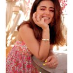 Riddhi Dogra Instagram – धूप सेक लो । Happy Sunday ☀️👒🌻💛
📸 @ravii_dixit
Outfit @dziinebydeepa
@viralmantra
Styleby @stylebysaachivj
Team @sanzimehta777 @stylebynikinagda @stylebyniti
Muah @shreyamakeupandhair True Tramm Trunk