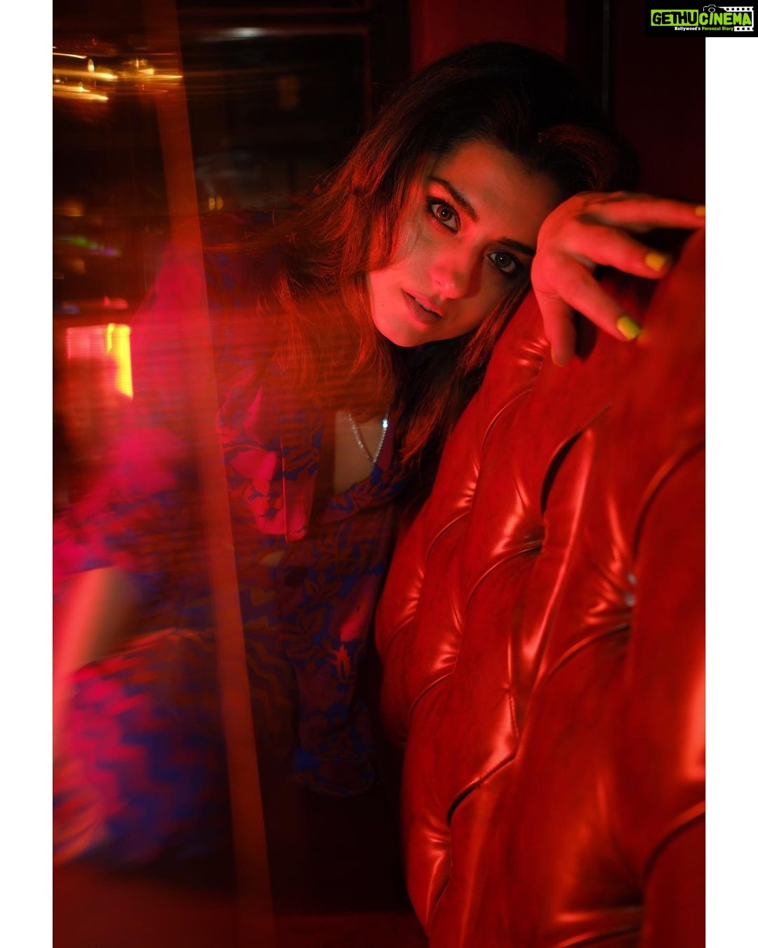 Riddhi Dogra Instagram - You are the play between your shadow and higher self. Enjoy the dance of life. 📸 @ravii_dixit Outfit @joyresortwear Coordinated by @sonyashaikh Styleby @stylebysaachivj Muah @shreyamakeupandhair Team @sanzimehta777 @stylebynikinagda @stylebyniti True Tramm Trunk