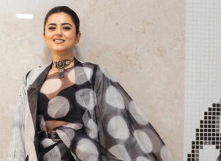 Riddhi Dogra Instagram - If I could do one thing all my life It would quite simply be to watch cinema. And I love being at film festivals. As my first film played for the first time in a film festival in the city that holds culture and art at its core, I couldn't be more grateful and content. #Lakadbaggha premiered at the Kolkata International Film Festival in a theatre that has its own history In time. Nandan-1 A 950 Seater Auditorium that used to be a center for plays and dramatics back in the day now turned into a movie theatre. And what's not to love when it was a Packed House in a film festival.. Loved every bit of everything. The film lover in me, the film student in me is deeply humbled and grateful. 📸 @pujaagarwalphotography Muah @makeupartist_prasenjit Outfit-@thepotplantclothing PR - @sonyashaikh Jewellery @sangeetaboochra Styled by @stylebysaachivj Team @sanzimehta777
