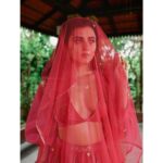 Riddhi Dogra Instagram - Ganpati lifts the veil of negativity, obstacles and blockages from all our lives. I pray for healing, prosperity and protection for everyone. ♥️♥️♥️😇😇😇😌😌😌🧿🧿🧿🙏🙏🙏🙏🙏🌺🌺🌺🌺🌺🌺 #ganpatibappamorya #letthefestivitiesbegin