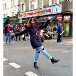 Riddhi Dogra Instagram - I’ve seen the changing colors of people far closely than I wished to. But they showed me nonetheless. Now I wear all the colors and let them think I’m the fool🤪 📸 @tanusridgupta Portobello Market, Portobello Road