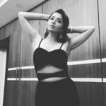 Ridheema Tiwari Instagram - Friday Thrills ♣️♣️♣️ #blackisblack #ridhiematiwari Mumbai, Maharashtra