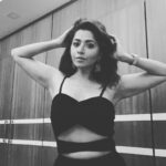 Ridheema Tiwari Instagram - Friday Thrills ♣️♣️♣️ #blackisblack #ridhiematiwari Mumbai, Maharashtra