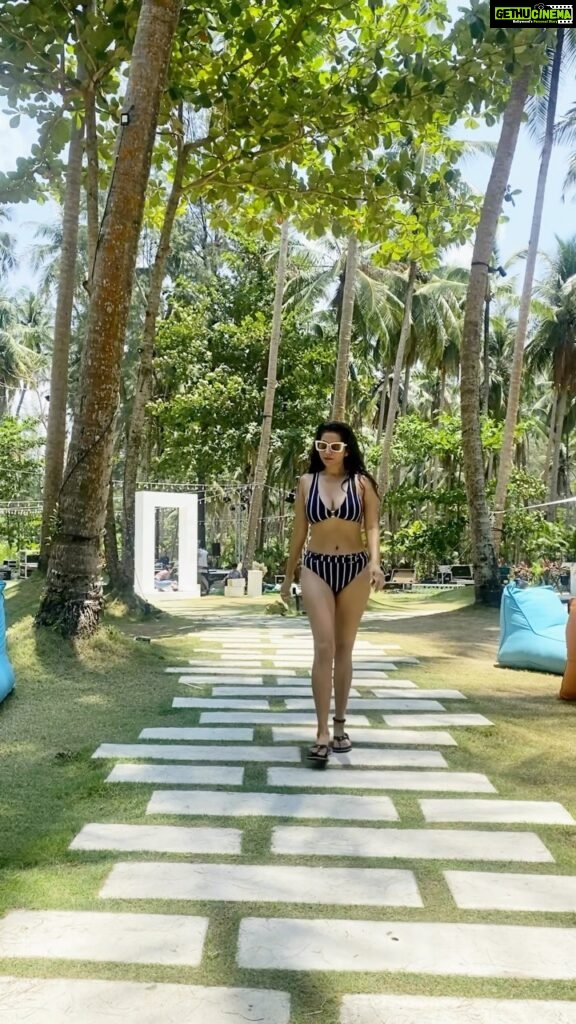 Ridheema Tiwari Instagram - Cos its so HOT 🔥 🤷🏻‍♀️ #trendingreels #reelsinstagram #ridhiemareelsit #bikinilife Avani+ Khao Lak Resort