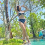 Ridheema Tiwari Instagram - Sandy skin & summer smiles 😊 📸 : @jaskaransinghgandhi #happysummer #tueslay #ridhiematiwari #instagram Avani+ Khao Lak Resort