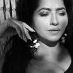 Ridheema Tiwari Instagram - Sun Gaze Monochromy @mi_abhishek_joshi #monochrome #blackandwhite #mood #ridhiematiwari Avani+ Khao Lak Resort