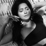 Ridheema Tiwari Instagram - Sun Gaze Monochromy @mi_abhishek_joshi #monochrome #blackandwhite #mood #ridhiematiwari Avani+ Khao Lak Resort